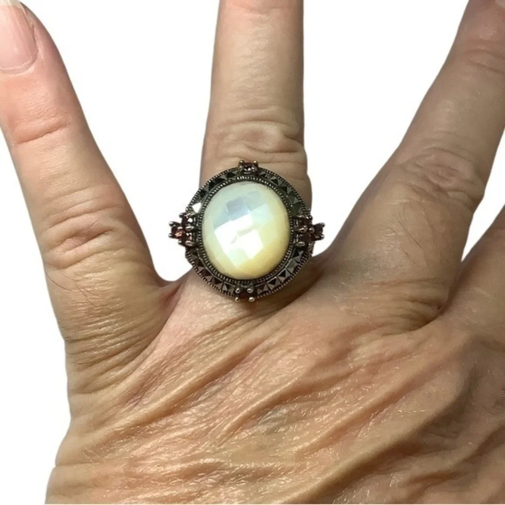 Sterling silver mother of pearl marcasite gemstone ring
